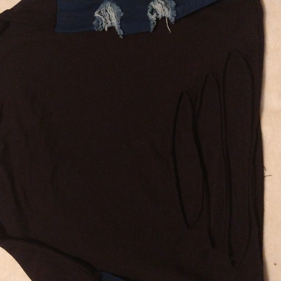 Sweatshirt - Picture 4 of 4